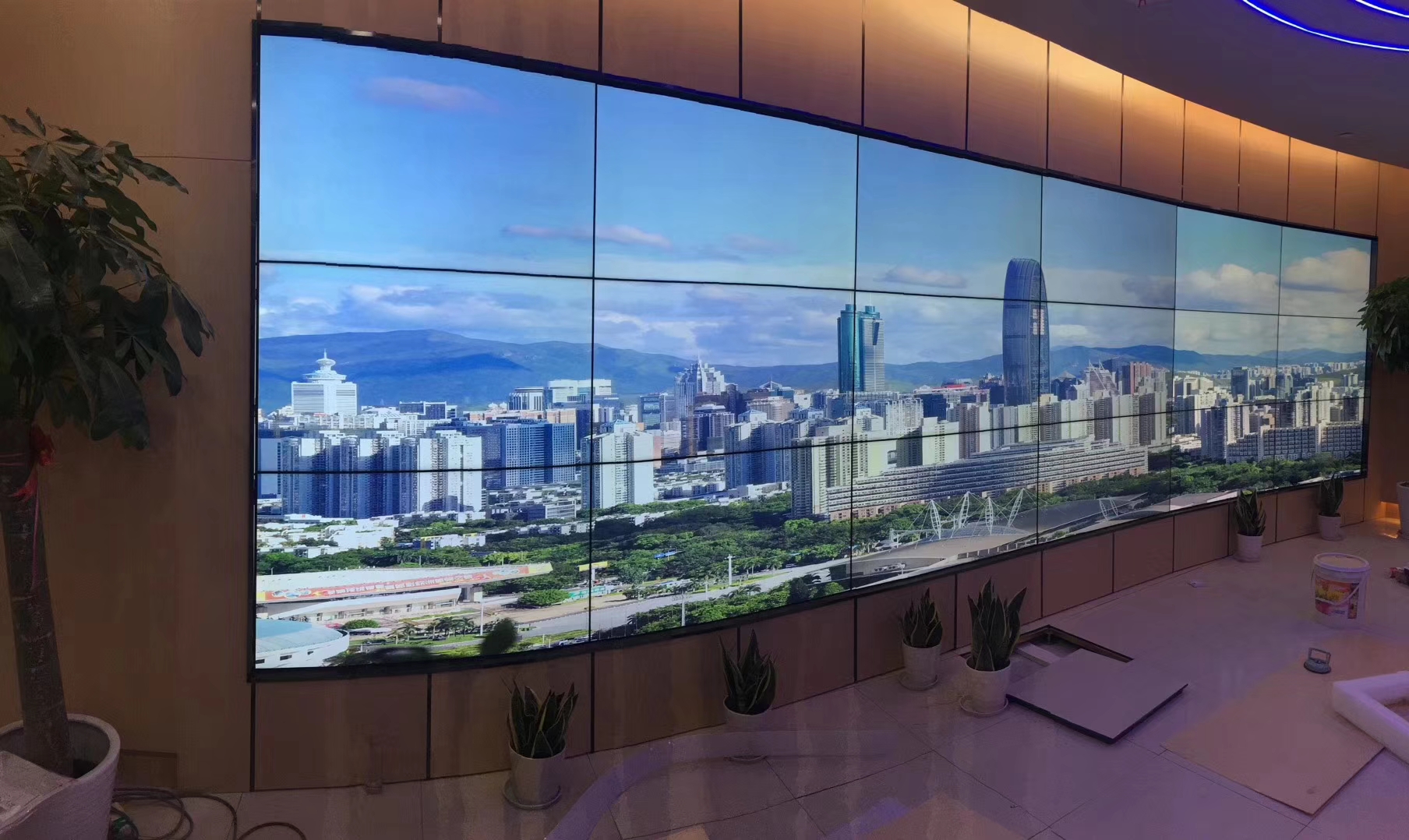 液晶拼接显示屏
